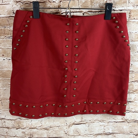 New Gianni Bini Reyes Dark Clay Nailhead Mini Skirt Medium - Picture 2 of 8